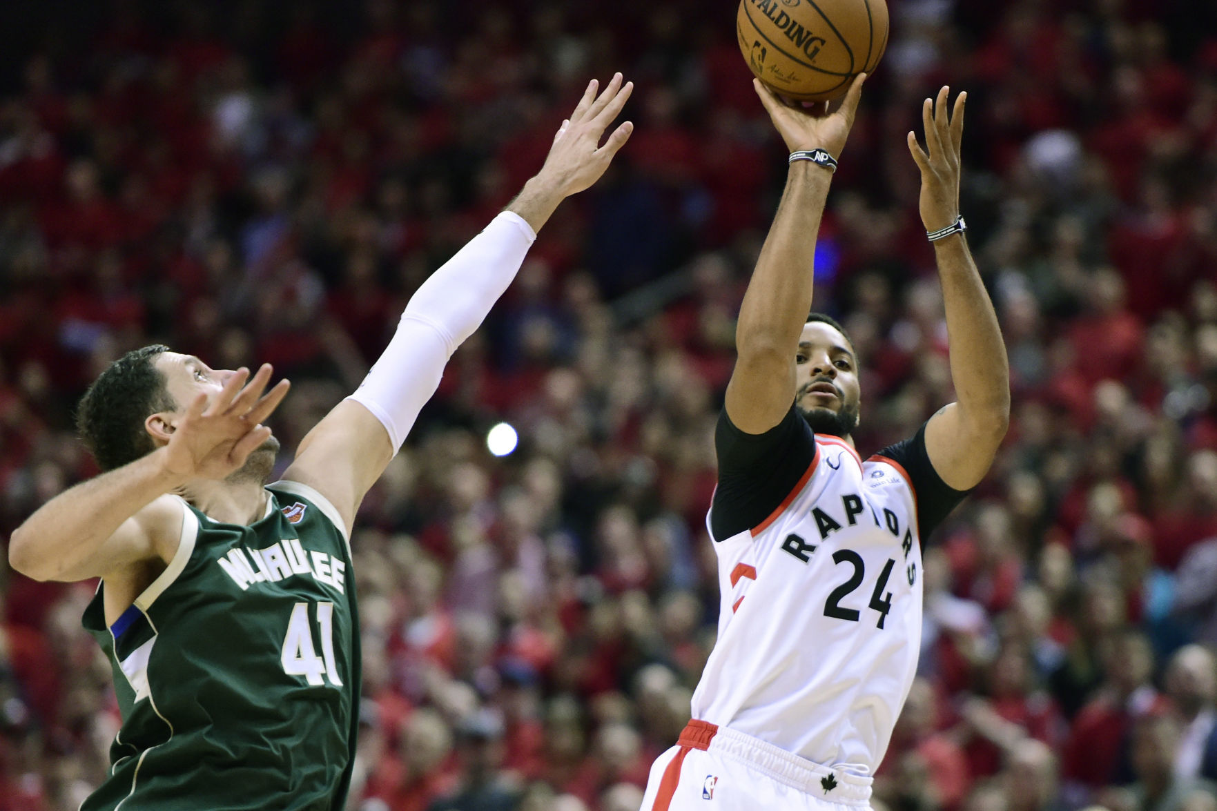Raptors 120, Bucks 102